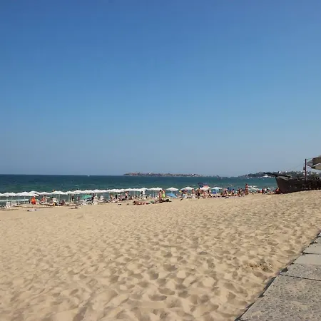 Sunny Day 2 - Menada Daire *